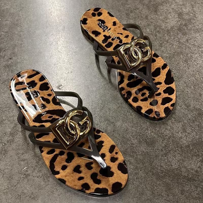 D&G famous brand flats ( 4 colors )