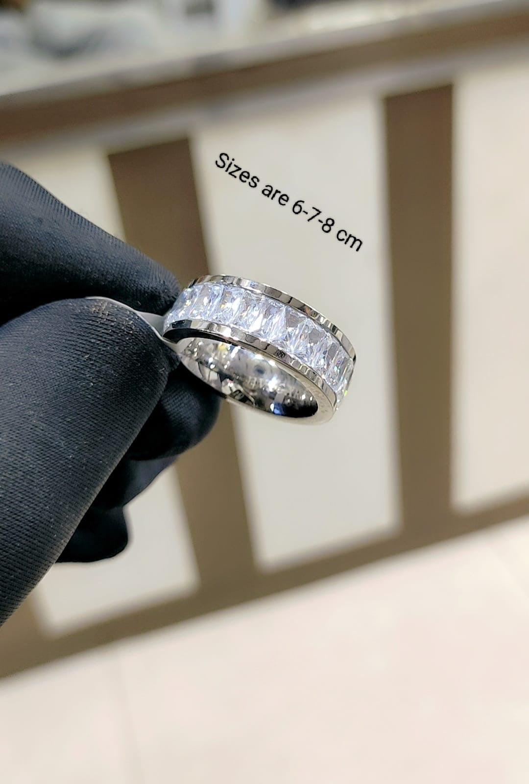 Famous brand rings ( 4 different brands )