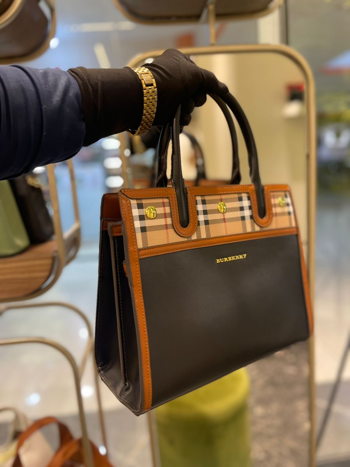 B famous brand bag ( 3 colors )