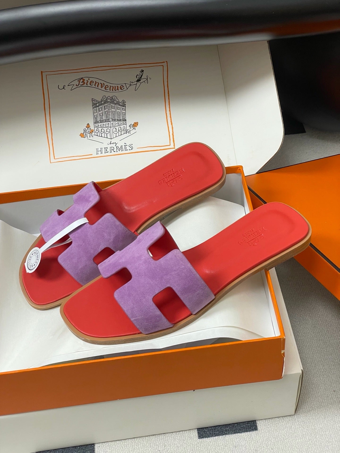 H oran famous brand sandal