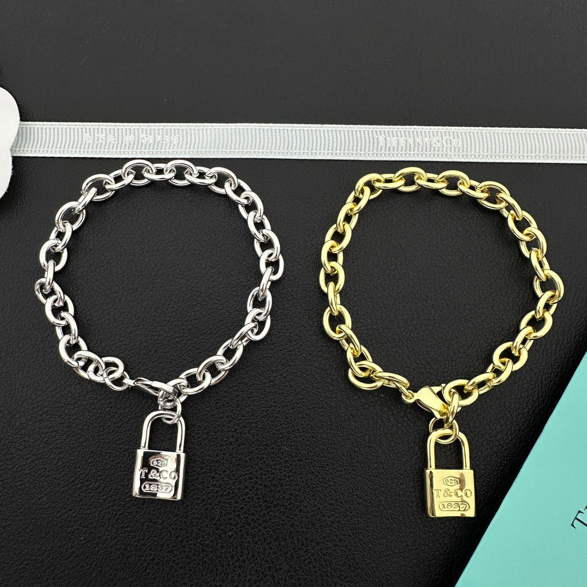 T i f f a n y & Co. Bracelet ( silver & golden )