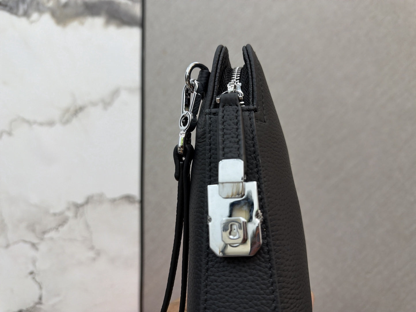 H brand lock pouch unisex  ( 4 colors )