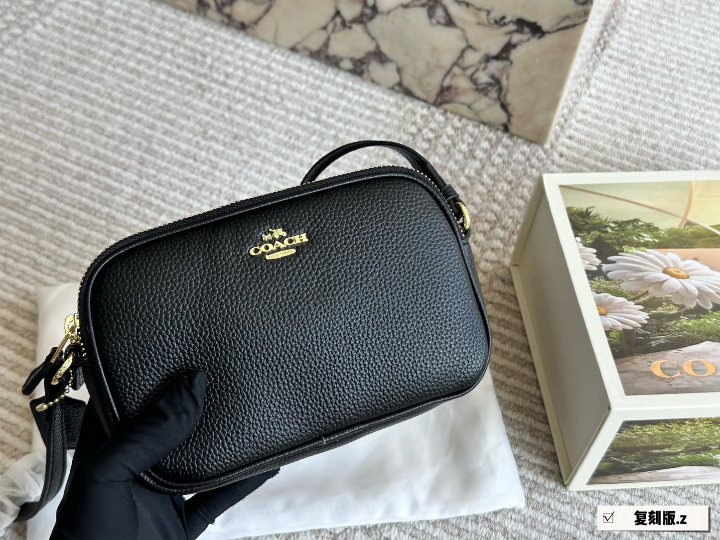 Coach cross body bag ( 4 colors)