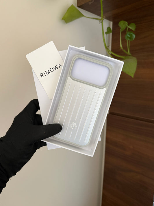 Rimowa iphone 17/17pro/17promax/17air silver color