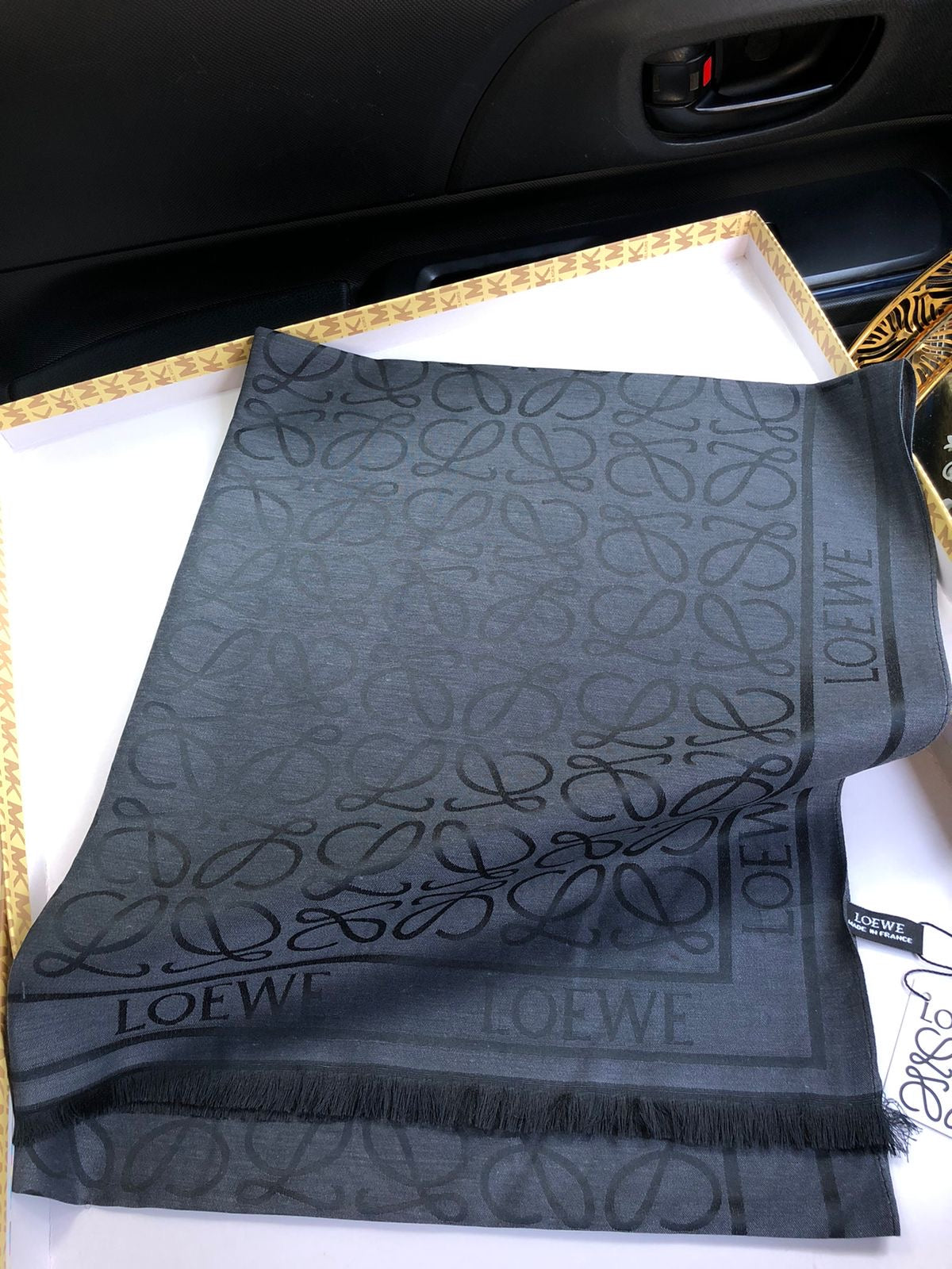 Loewe scarves/stole ( 7 colors )