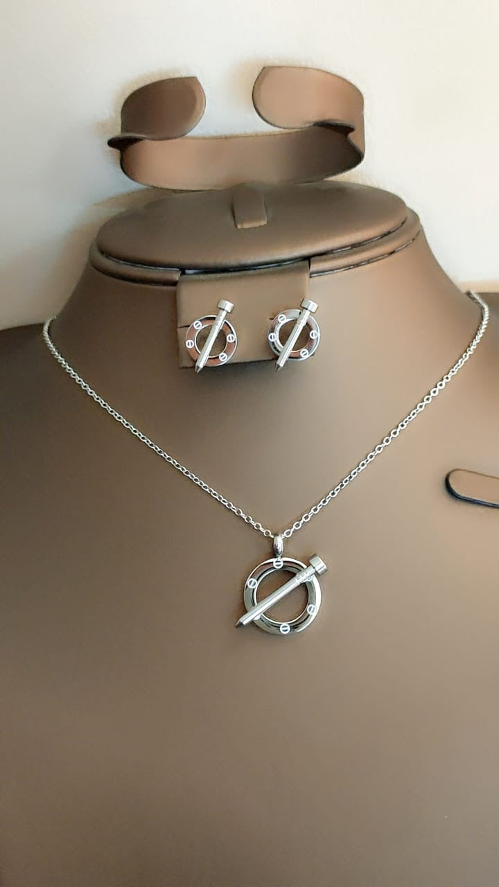 Famous brand necklace & earrings set ( total 17 sets )