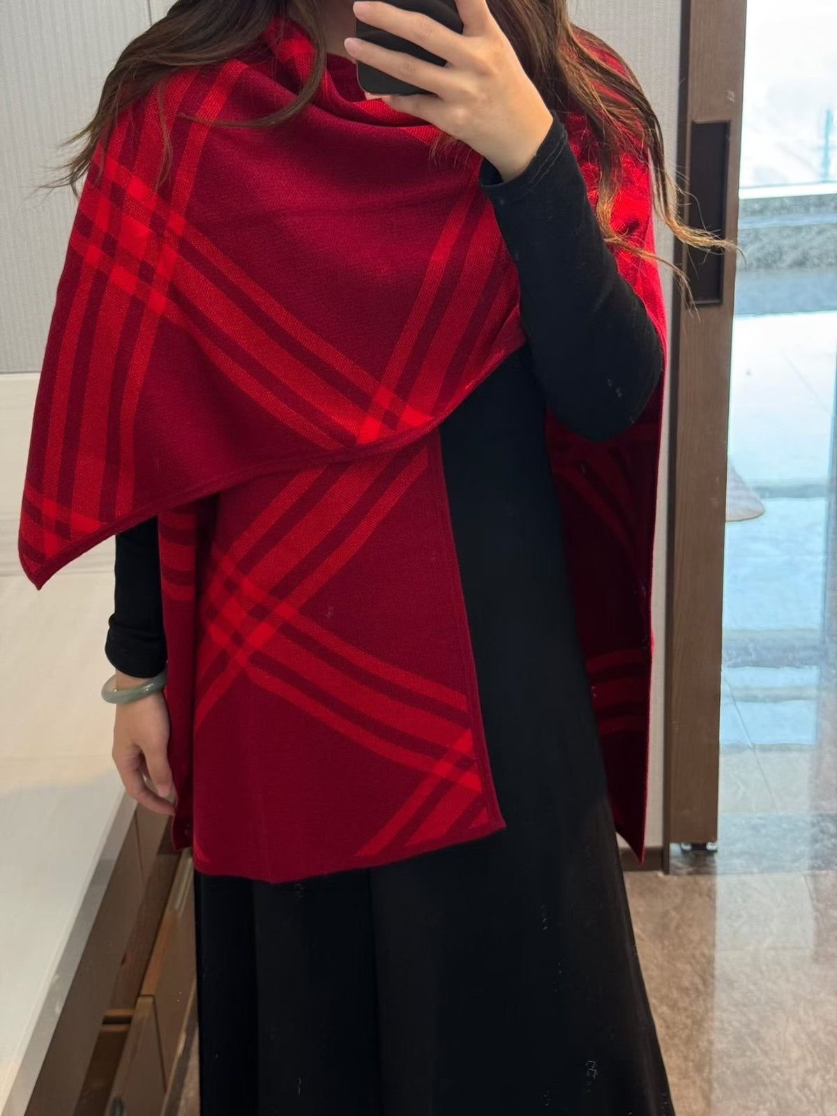 B cape shawl