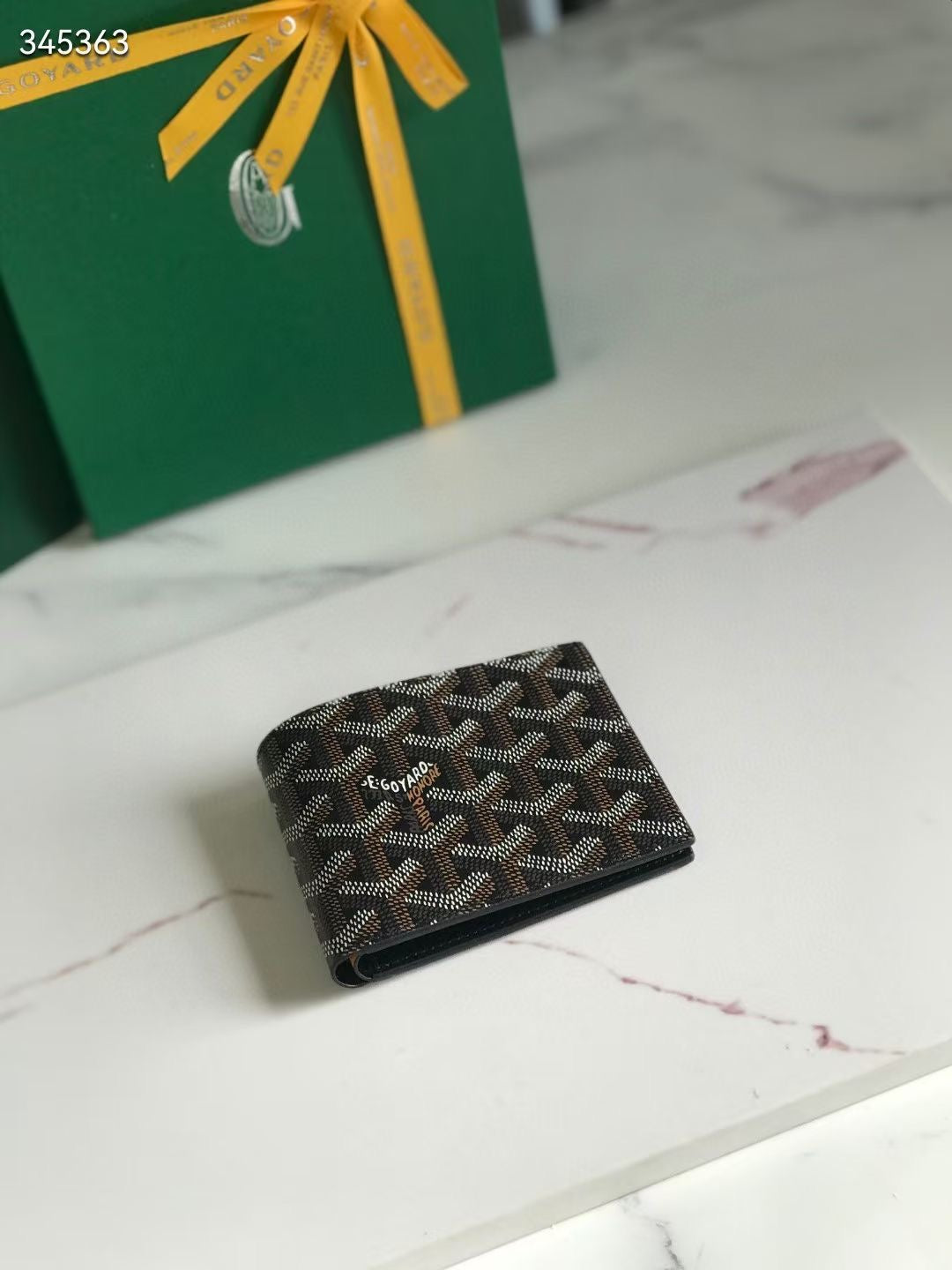 Wallet famous brand G