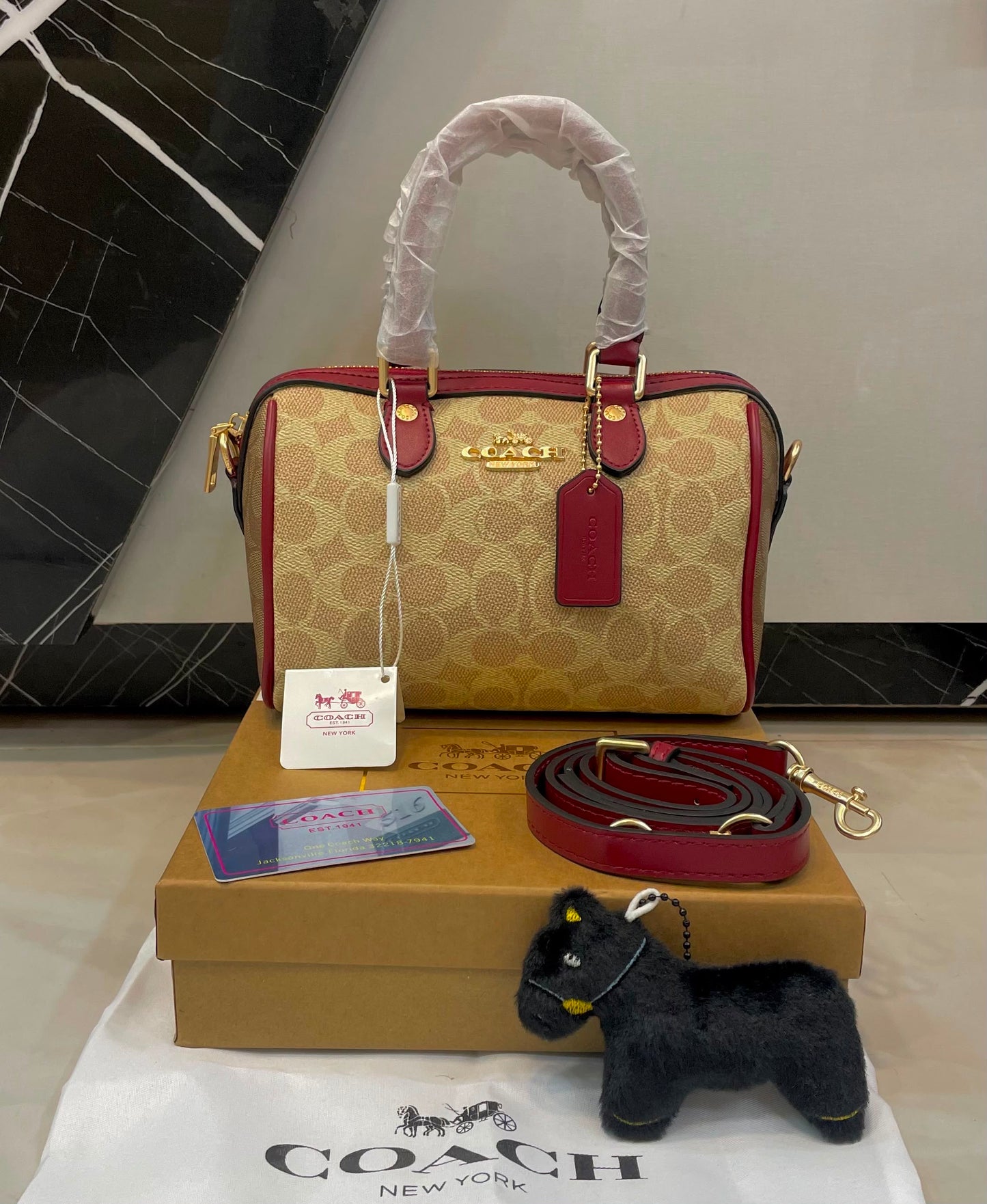 C famous handbag ( 5 colors )
