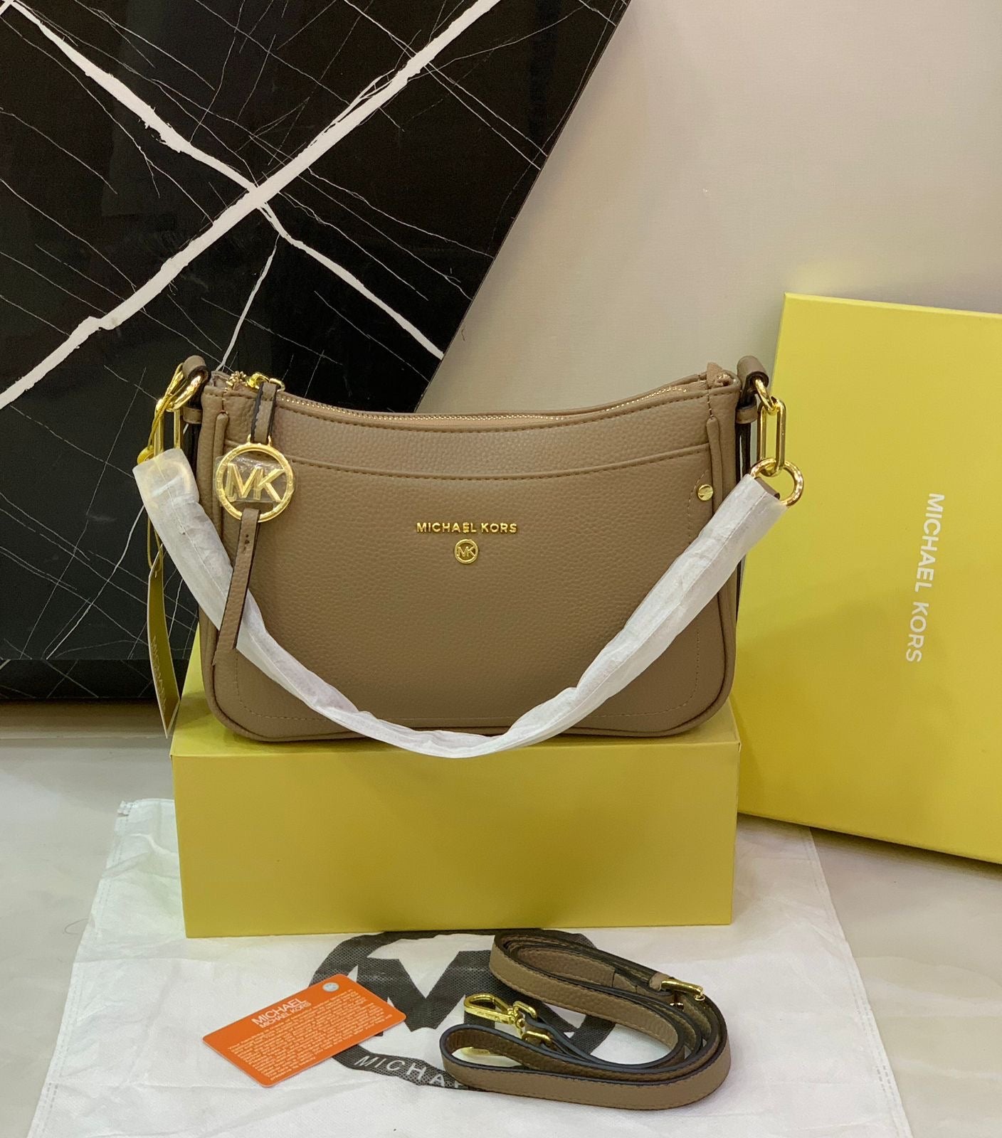 M K famous brand bag ( 5 colors )