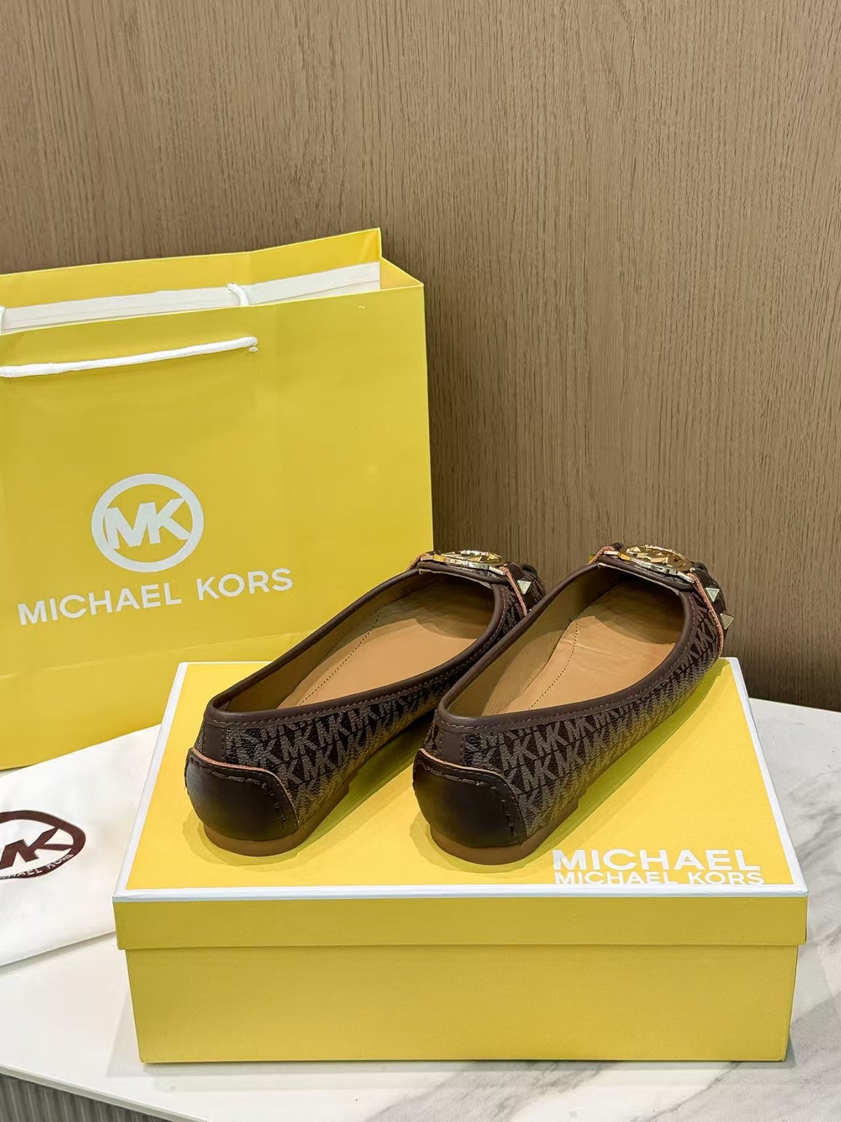 M K pumps ( 3 colors )
