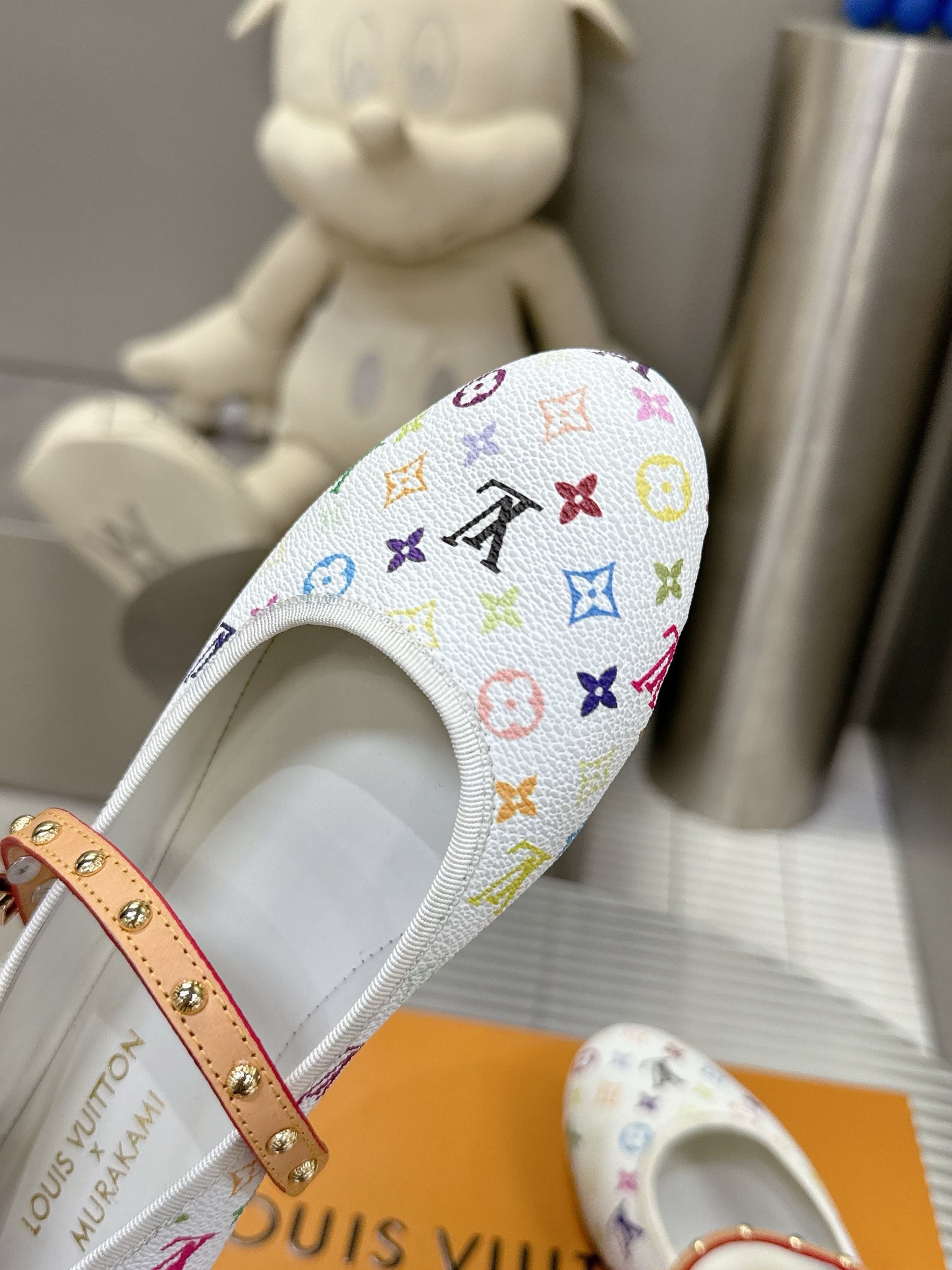 LV shoes ( Pre order )