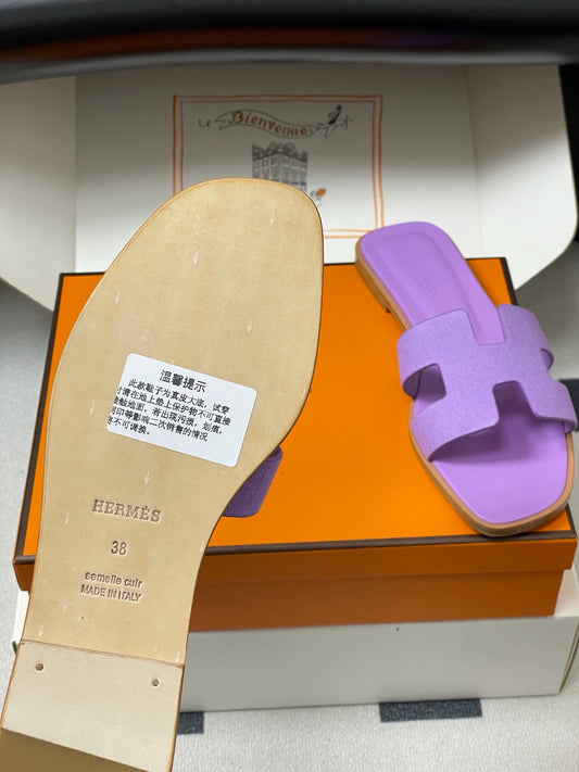 H oran famous brand sandal