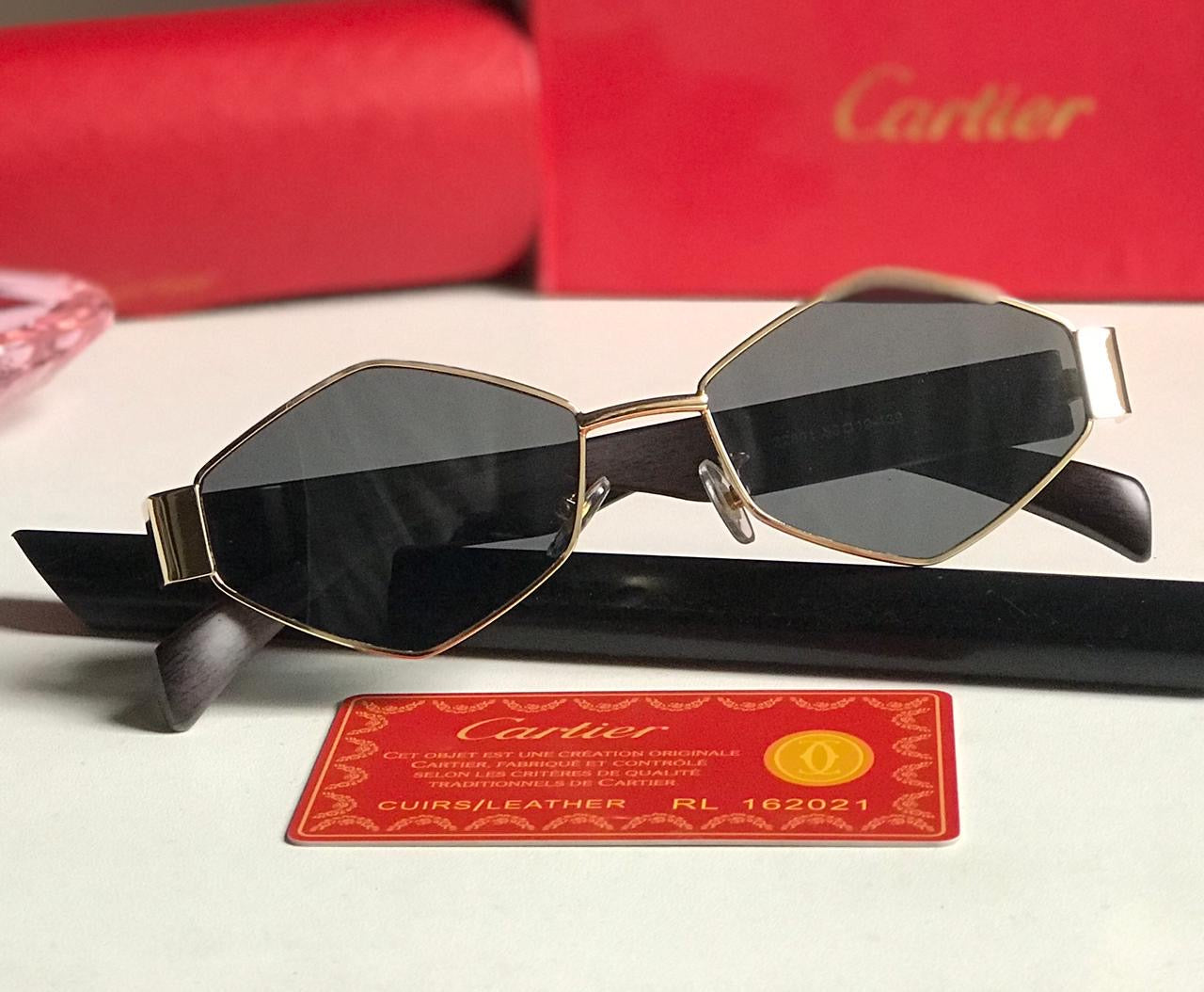 Famous brand sunglasses ( 3 shades )