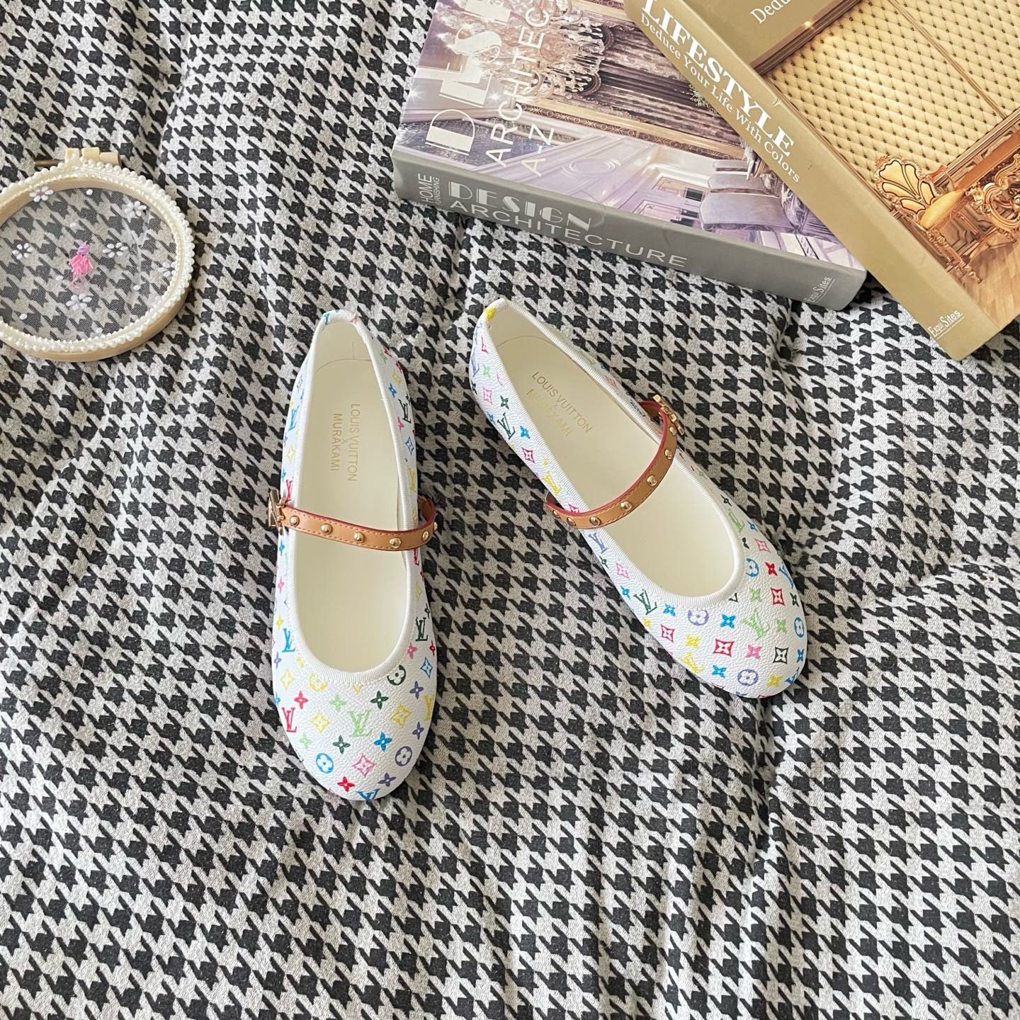 LV shoes ( Pre order )