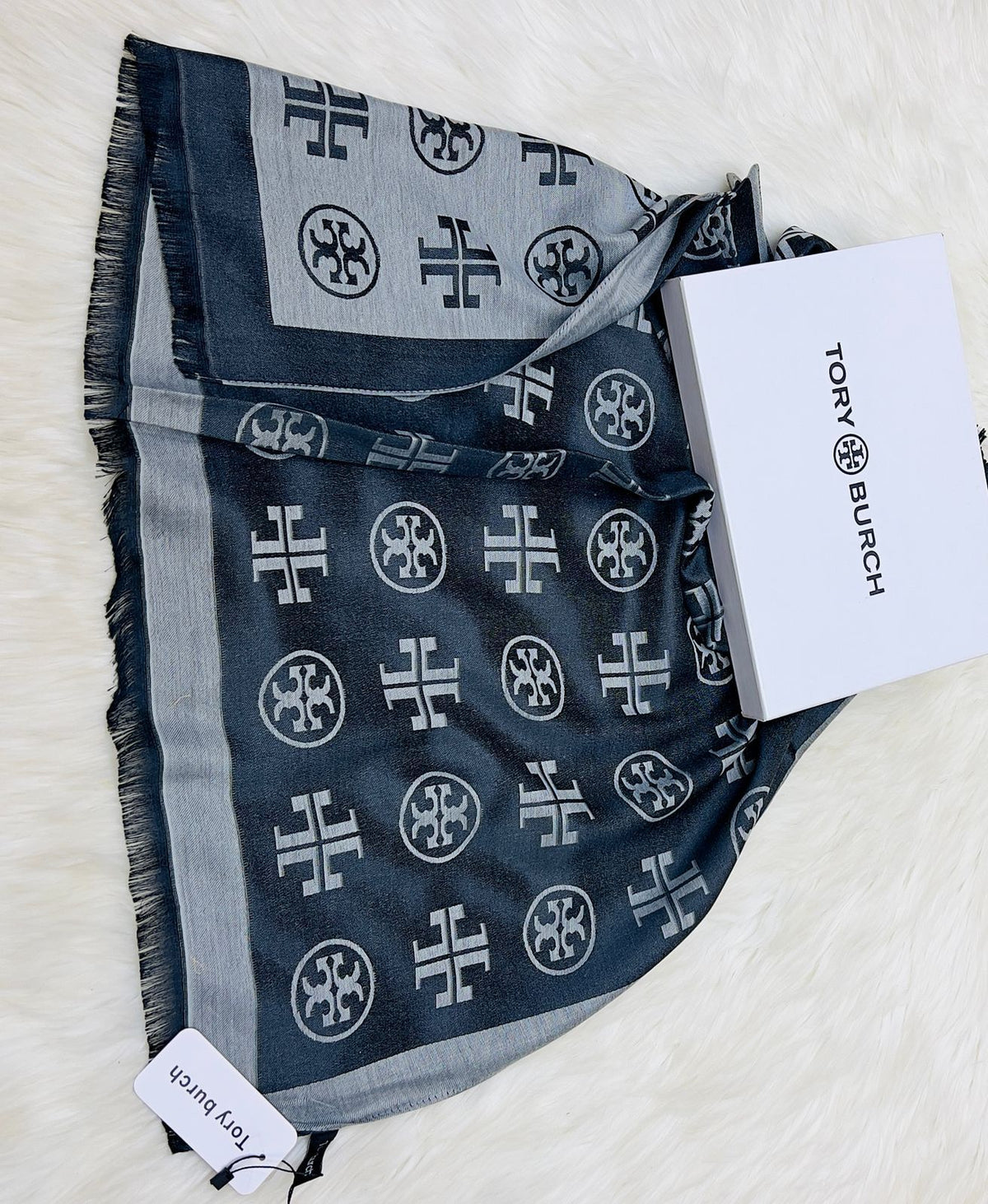Scarves/Stole famoud brand ( 9 colors)