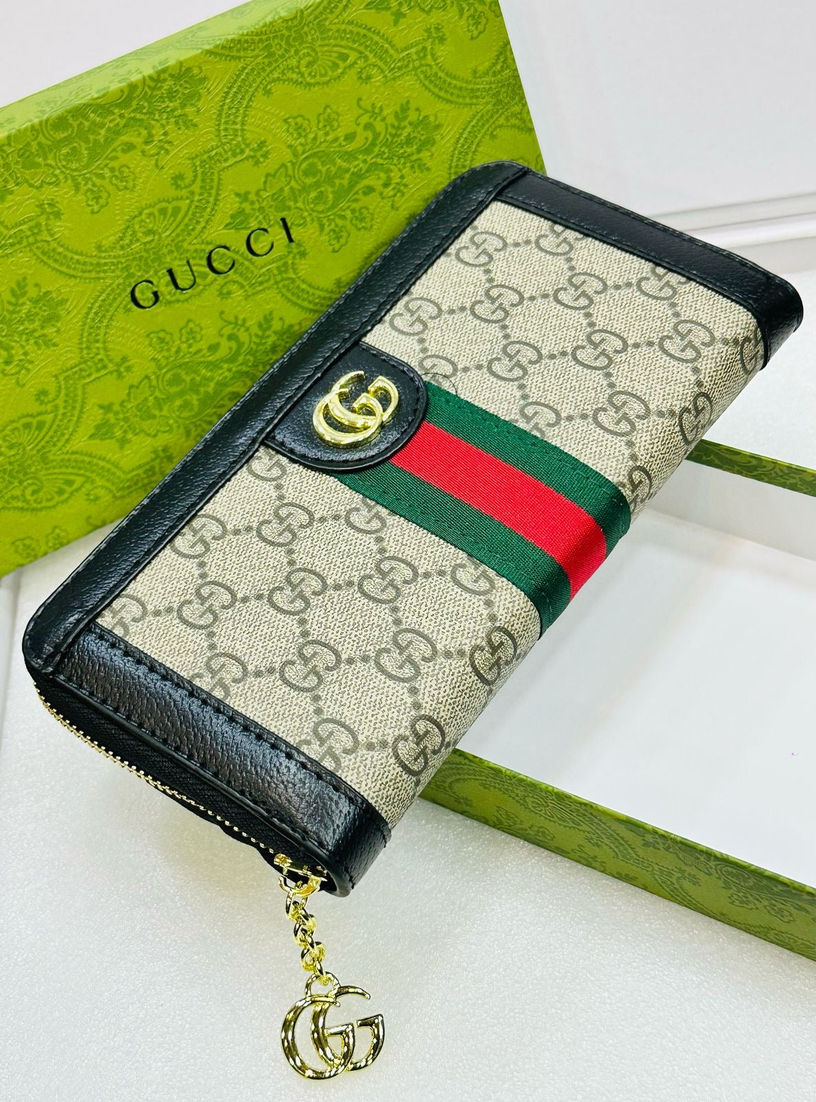 Gucci long wallet with logo