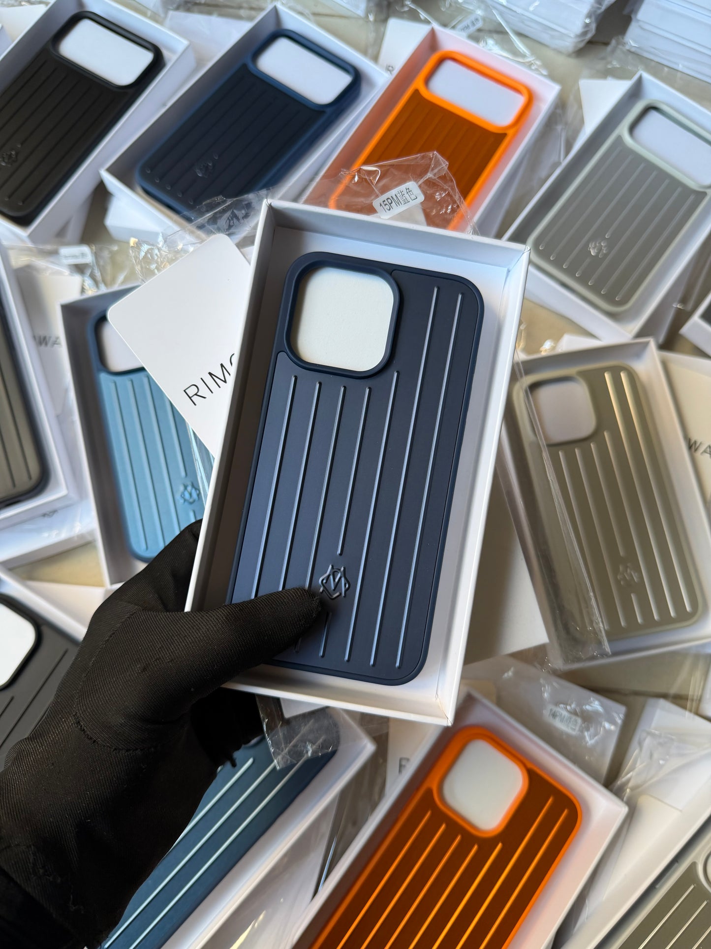 Rimowa iphone 17/16/15/14 back cover blue