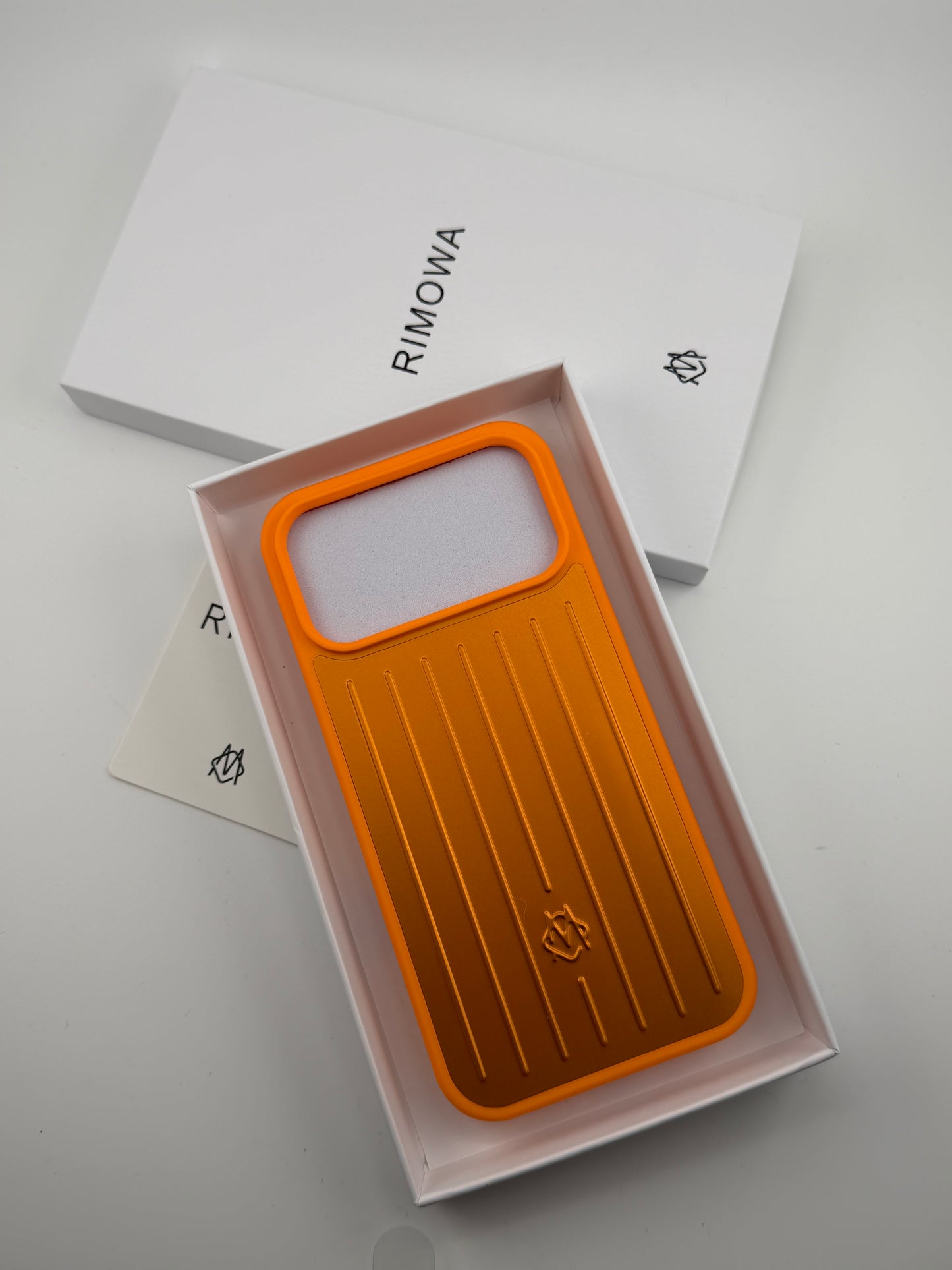 Rimowa iphone 17/16/15/14/13/12/11 back cover