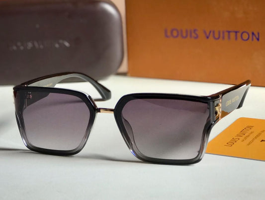 Famous brand sunglasses ( 2 shades )
