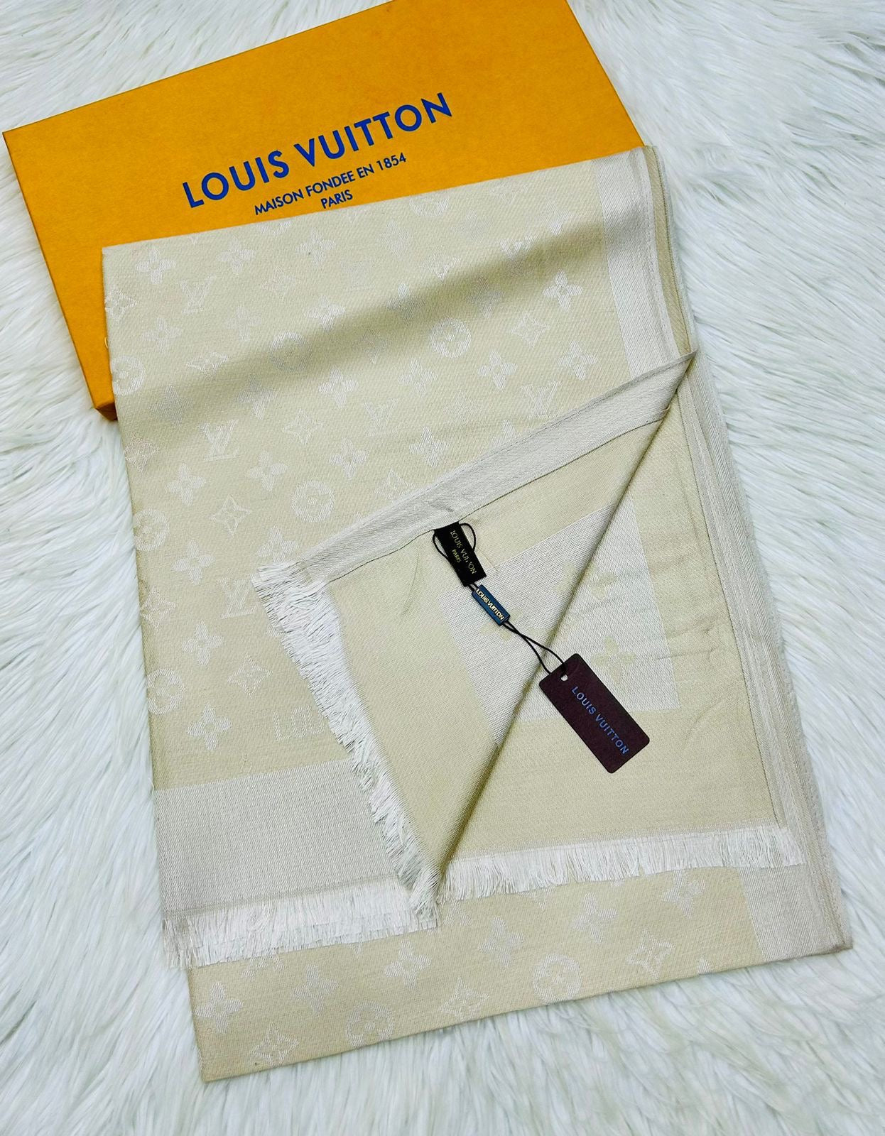 L v famous brand scarves/stole/shawl ( 15 colors )