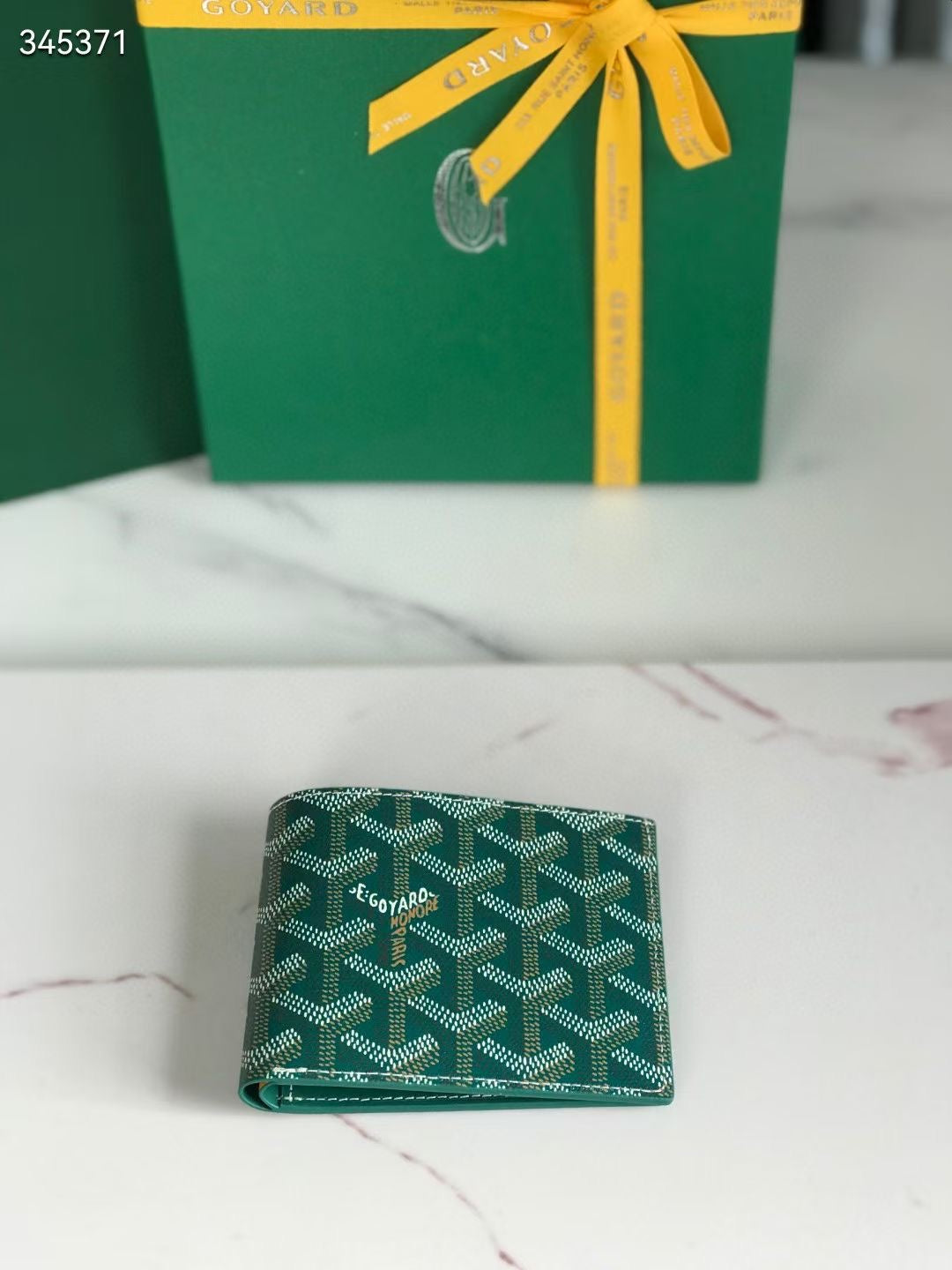 Wallet famous brand G