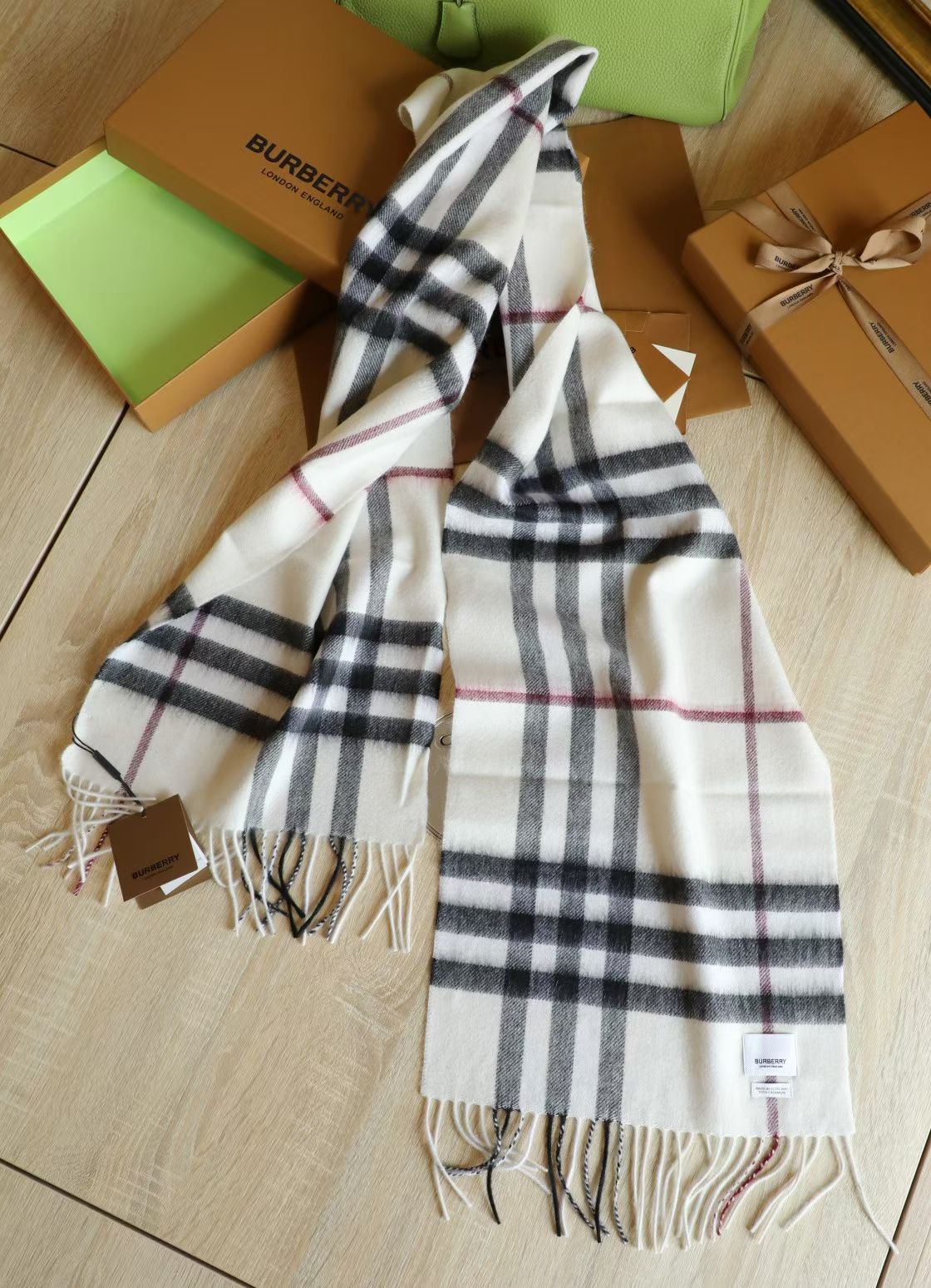 Burberry scarf/muffler