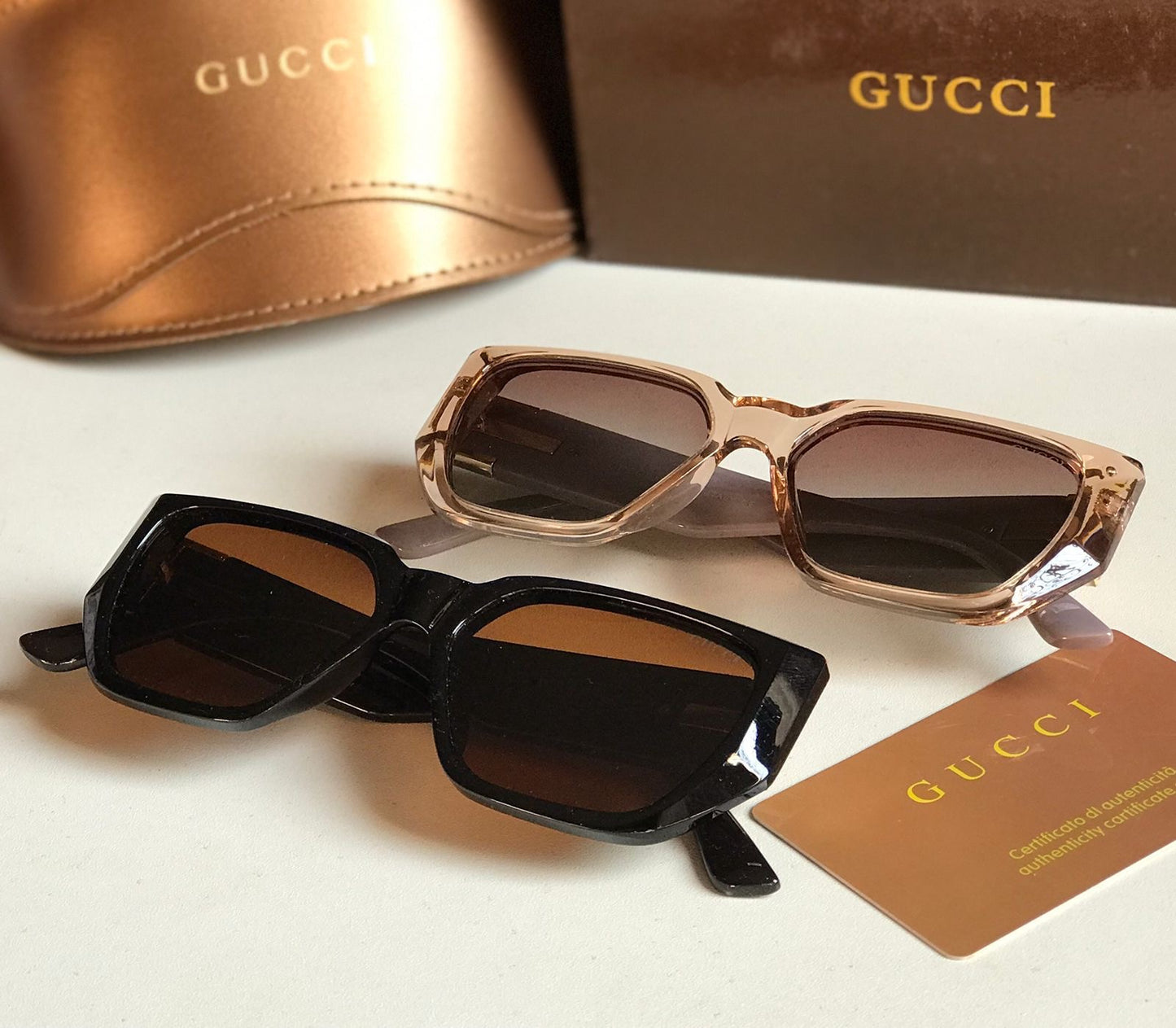 G famous brand sunglasses ( 2 colors )