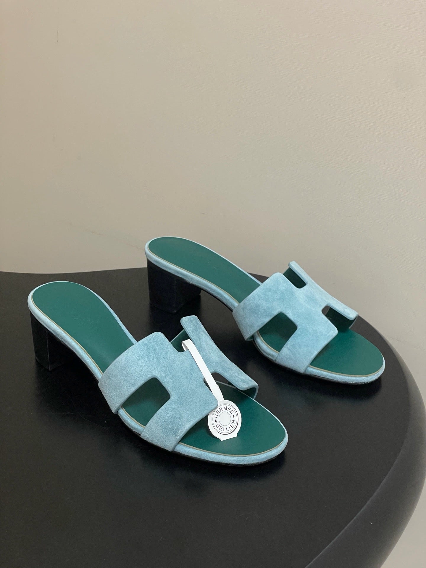 H oran famous brand slipper